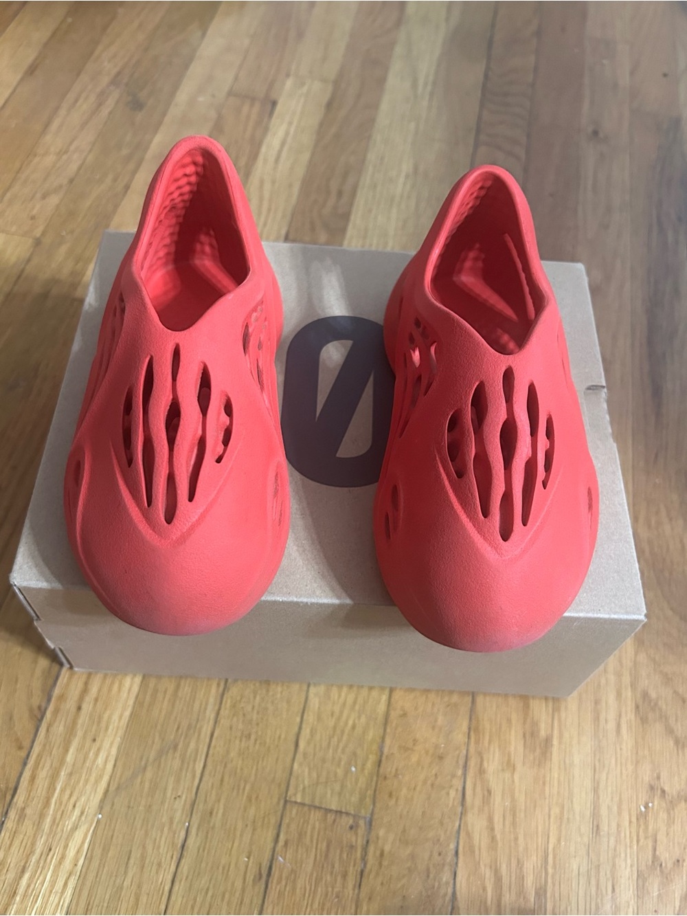 Adidas Yeezy foam runner vermillion red size 8k no box